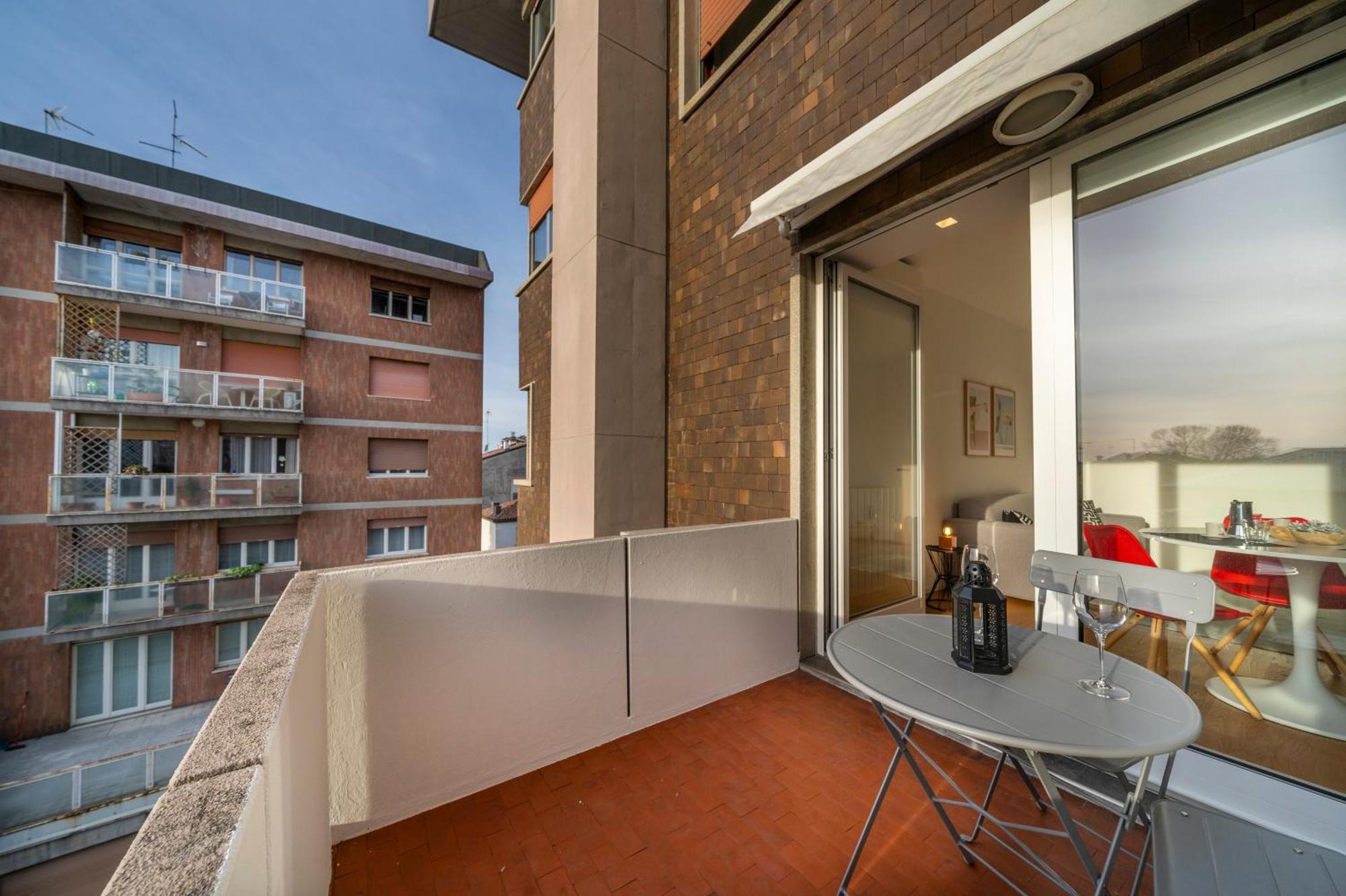 Cozy & Bright Apartment - W/ Balcony Udine Dış mekan fotoğraf
